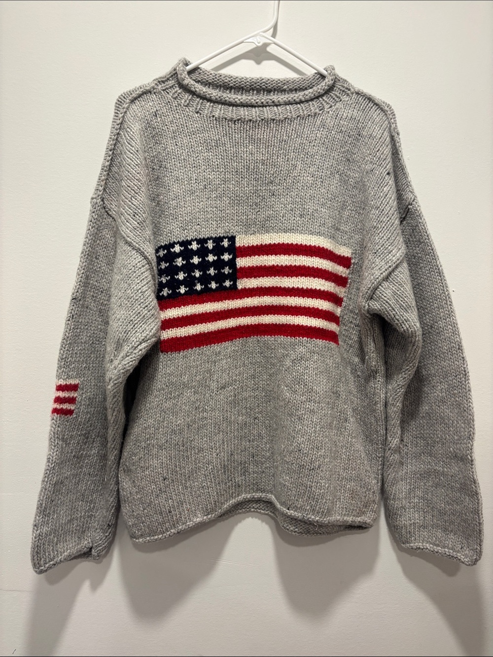 Artesanias ishka womens 100% wool American Flag sweater 4th july